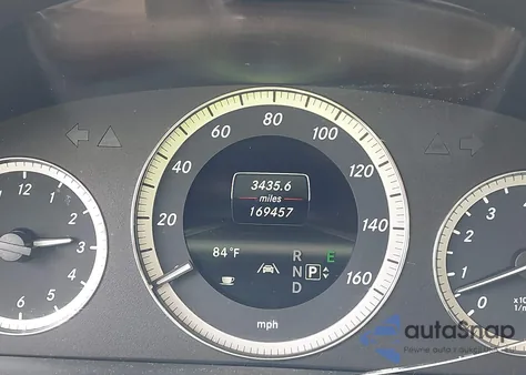 2013 Mercedes-Benz E 350 из США, поврежденный, VIN WDDHF5KB7DA663228